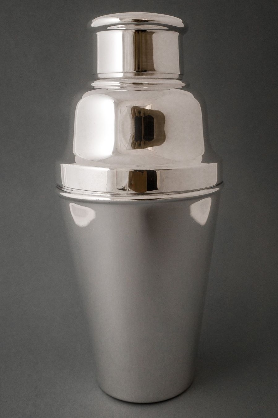 Küchengeräte: COCKTAIL SHAKER *VERSILBERT* – Gebraucht aus Oberwil BL von SALOB