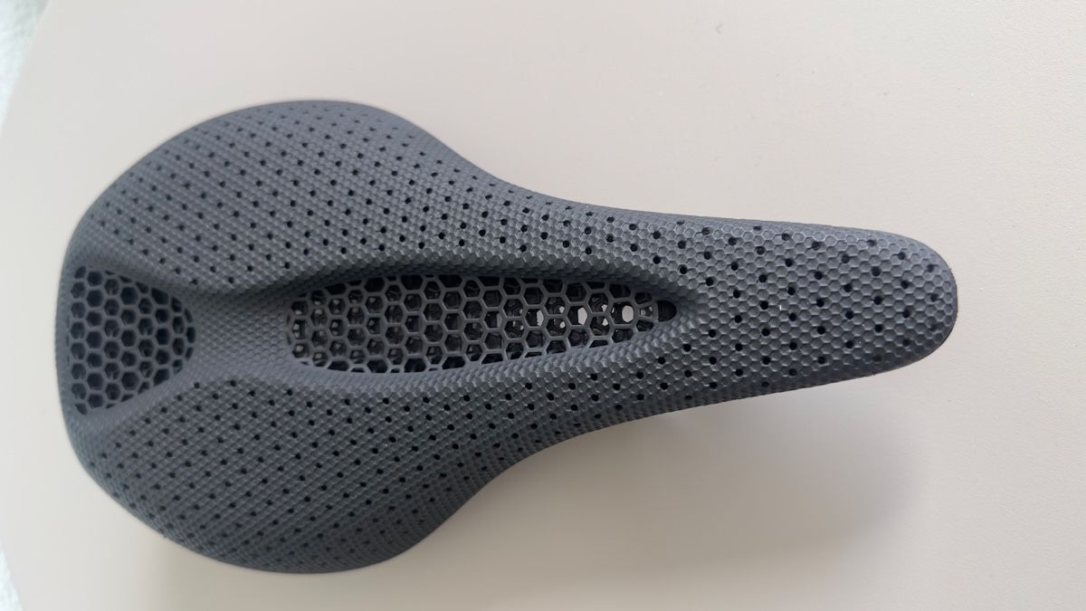 Pièces détachées: 3D Carbon Sattel  – Neuf (Voir description) à hochdorf par oxido007 2