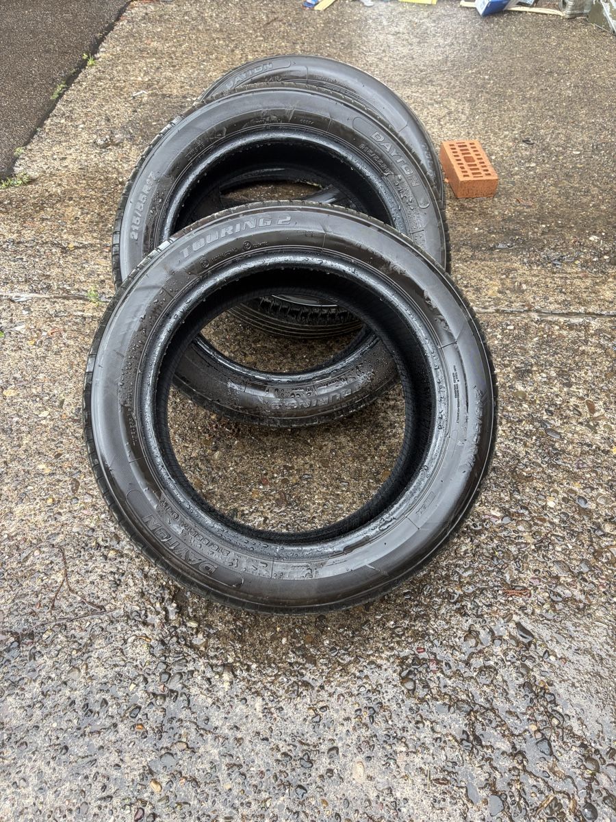 Pneus & Kompletträder: 215/55R17 Sommerreifen – Gebraucht aus Wettingen von Nici1932