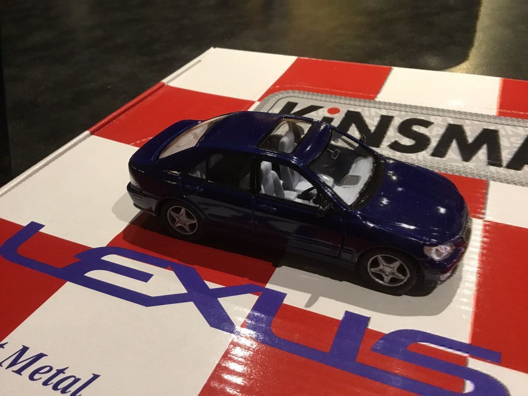 Modellini d'auto: Autos 12 Stück – Nuovo e nell'imballaggio originale da Erlenbach im Simmental venduto da Model_box 6