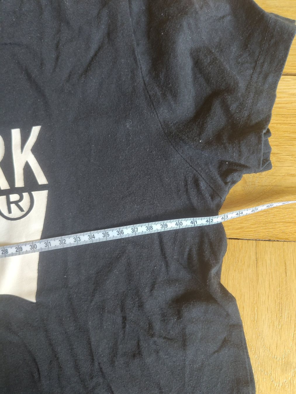 Levi's T-shirt: T-Shirt – Usato da Bern venduto da Linii 3