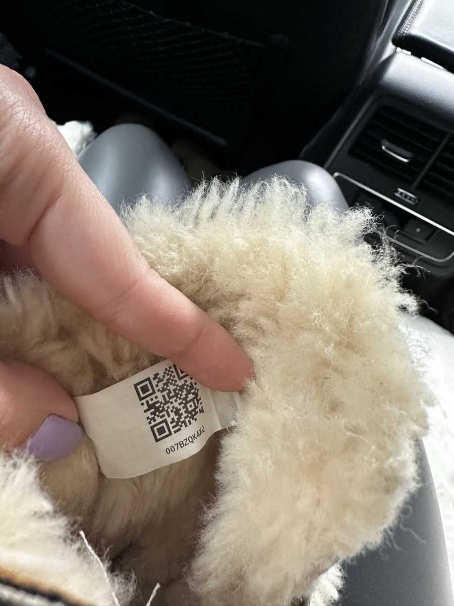 Ugg Scarpe per ragazzi: UGG Baby – Usato da Schaffhausen venduto da Nadiuna 2
