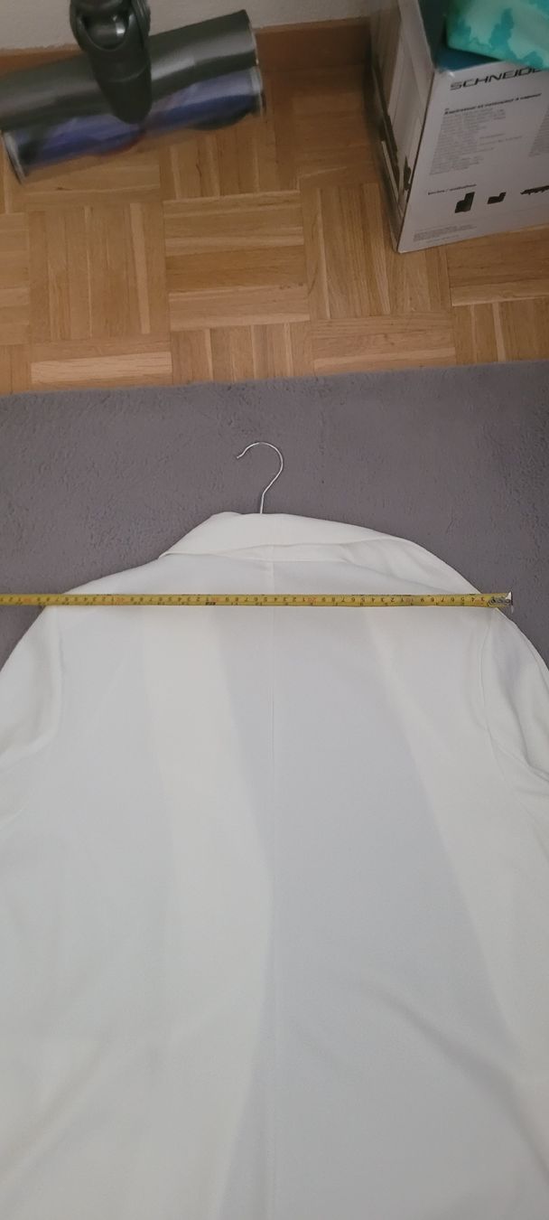 Jacken: Blazer blanc taille 48/50 état neuf  – Neu (gemäss Beschreibung) aus Vevey von x_y_f 3