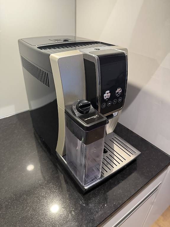 Macchine per caffè & Macchine per espresso: DeLonghi Dinamica Plus – Usato da Rorschach venduto da elm_2s9t 1