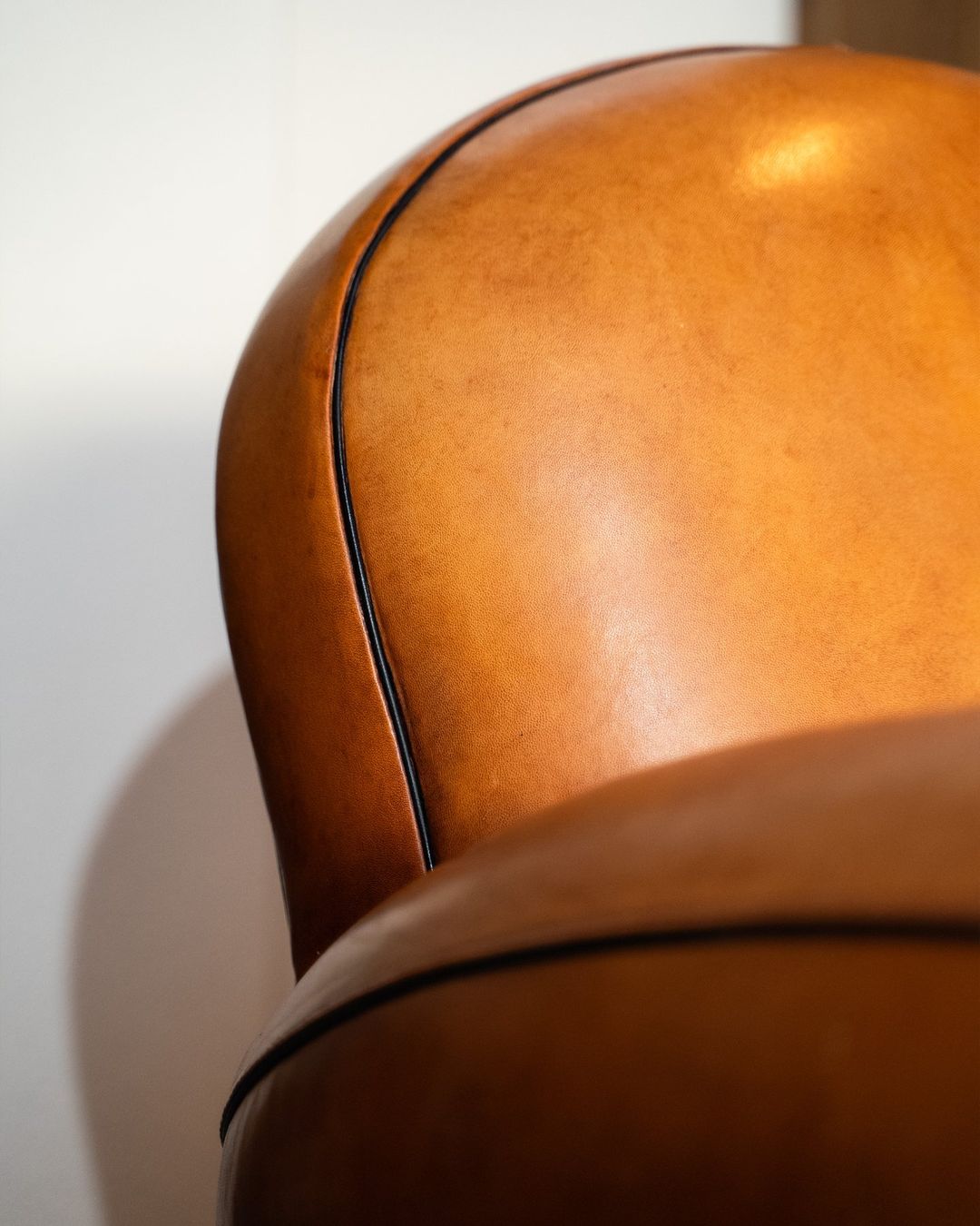 Poltrone: FAUTEUIL CLUB BOWLER – Usato da Moutier venduto da Vintage-signature 1