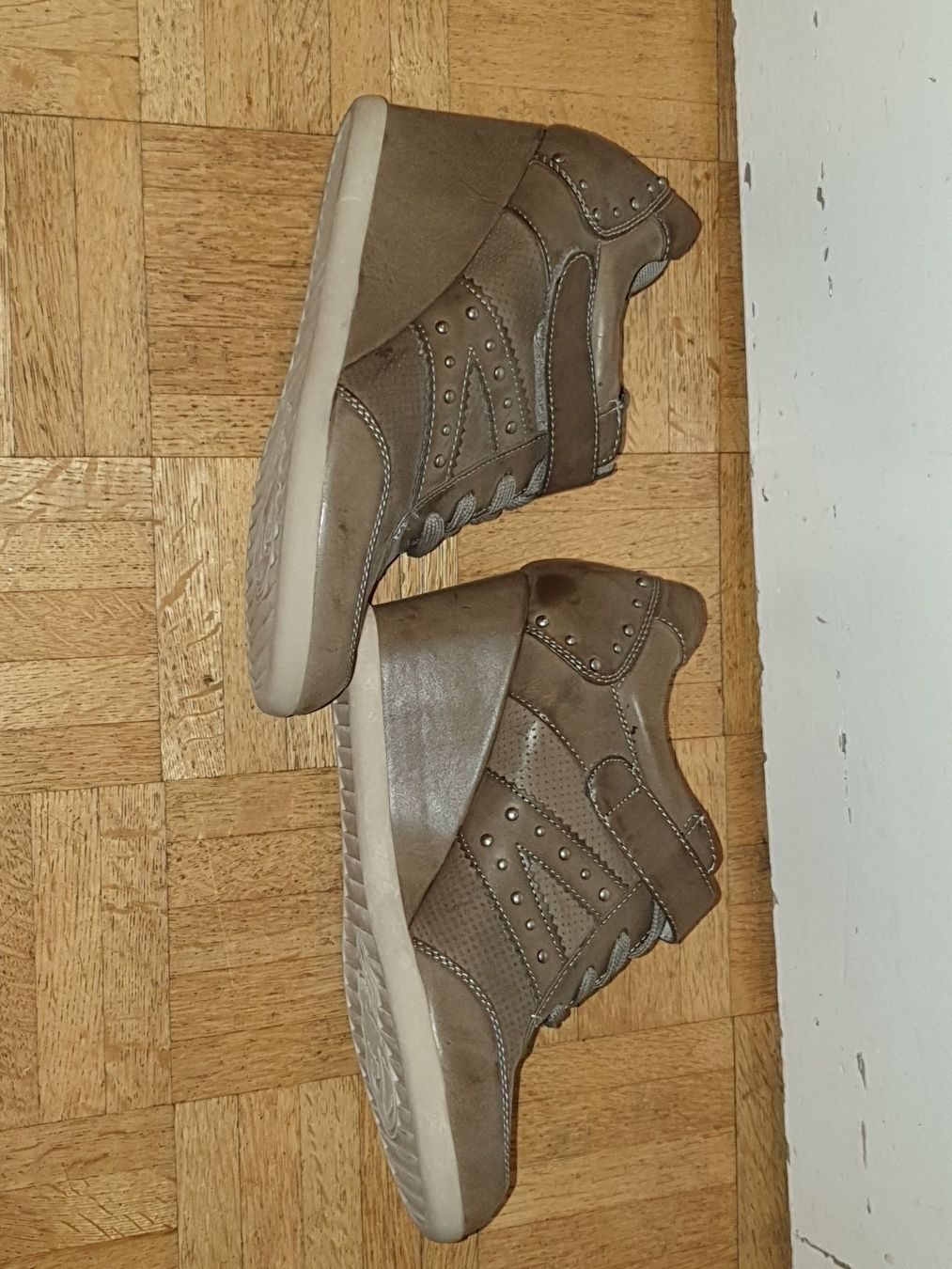 Scarpe da donna: Neue Keilabsatzschuhe – Nuovo e nell'imballaggio originale da Muttenz venduto da pixopus 1