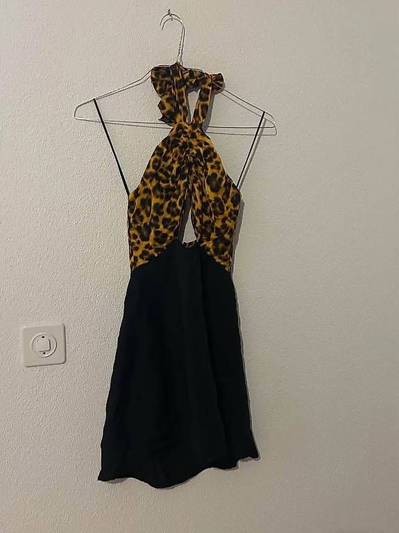 Vestiti: sandro dress size:34 – Usato da Schlieren venduto da jul_yrw7 1