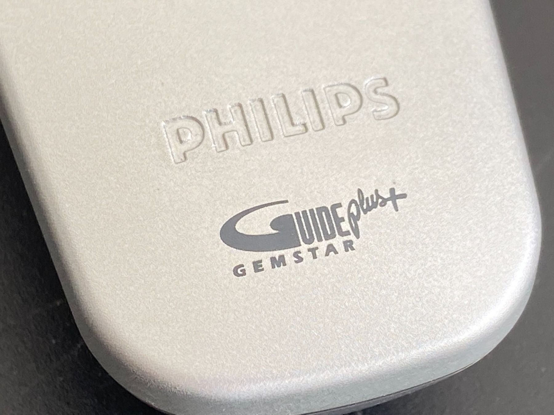 Telecomandi: Philips RC 19046006/01 Fernbedienung – Nuovo (secondo la descrizione) da Unterengstringen venduto da Lastchance 2