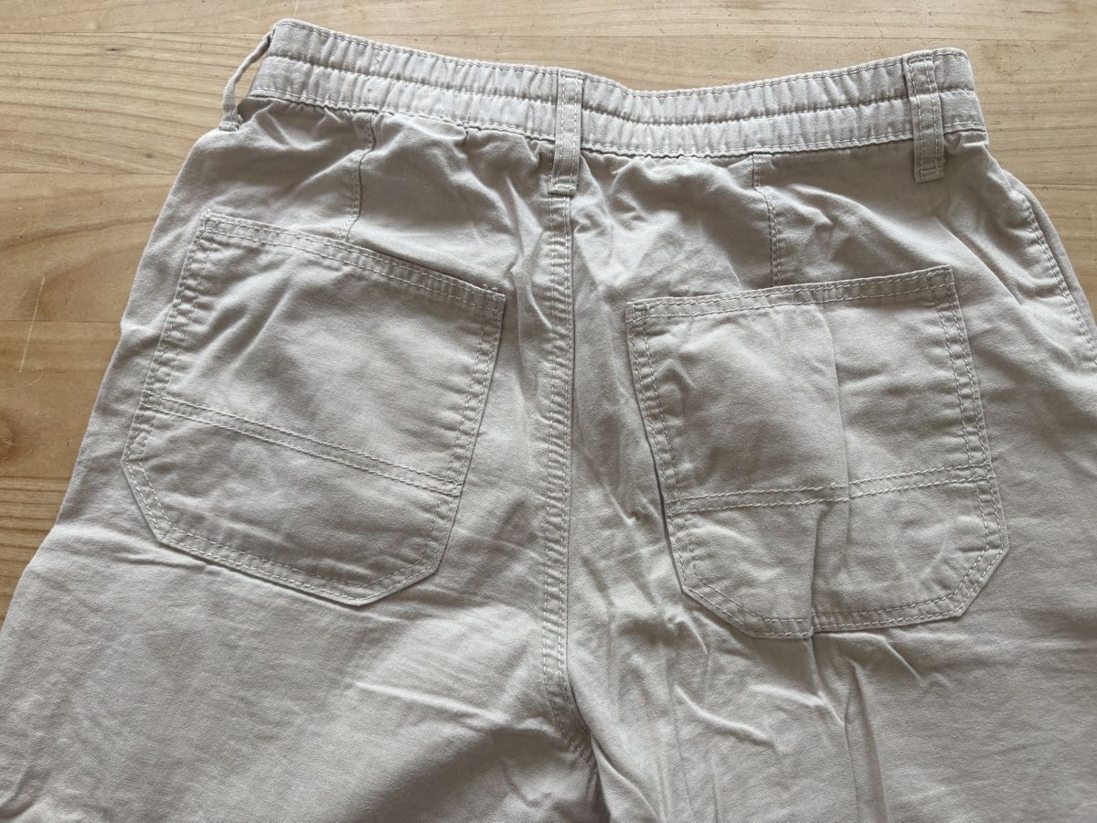 H&M Hosen: Jeans H&M 146 cm – Gebraucht aus Bergdietikon von Marineh2004 2