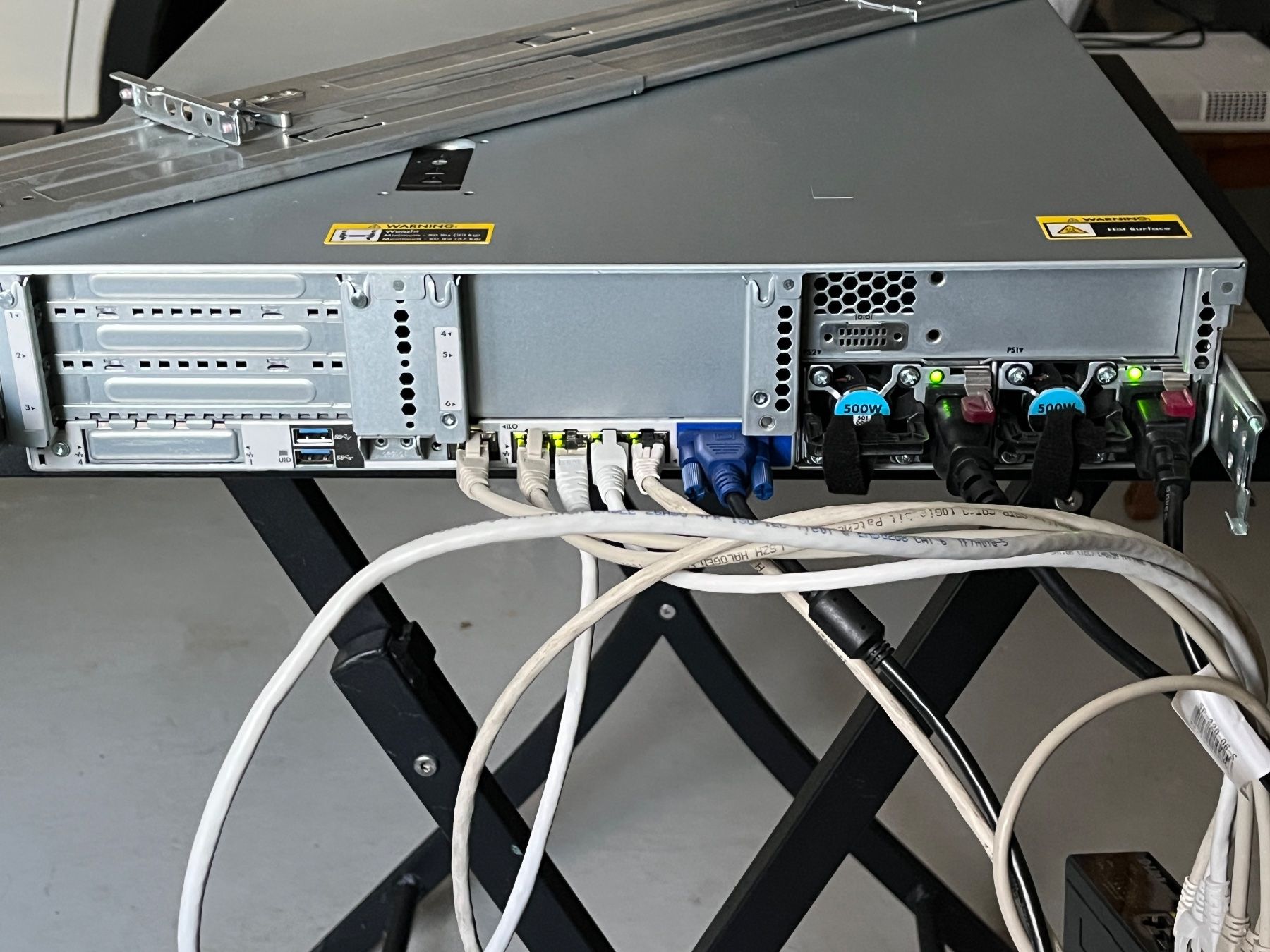 HP Proliant DL380 G9 24SFF 2x Xeon E5-2620 V4 256 GB RAM Rails