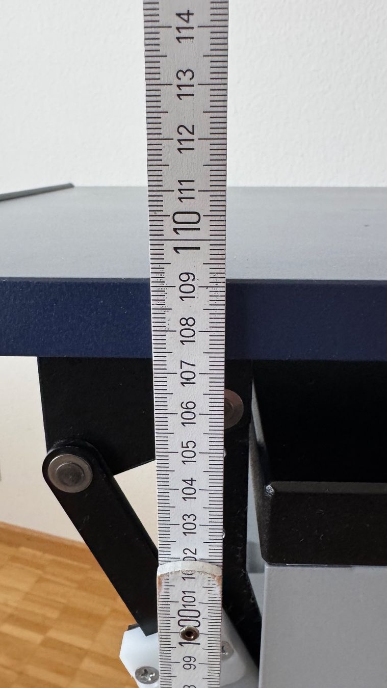 Banconi: Stehpult auf Rollen / Rollcontainer – Usato da Basel venduto da pq355 9