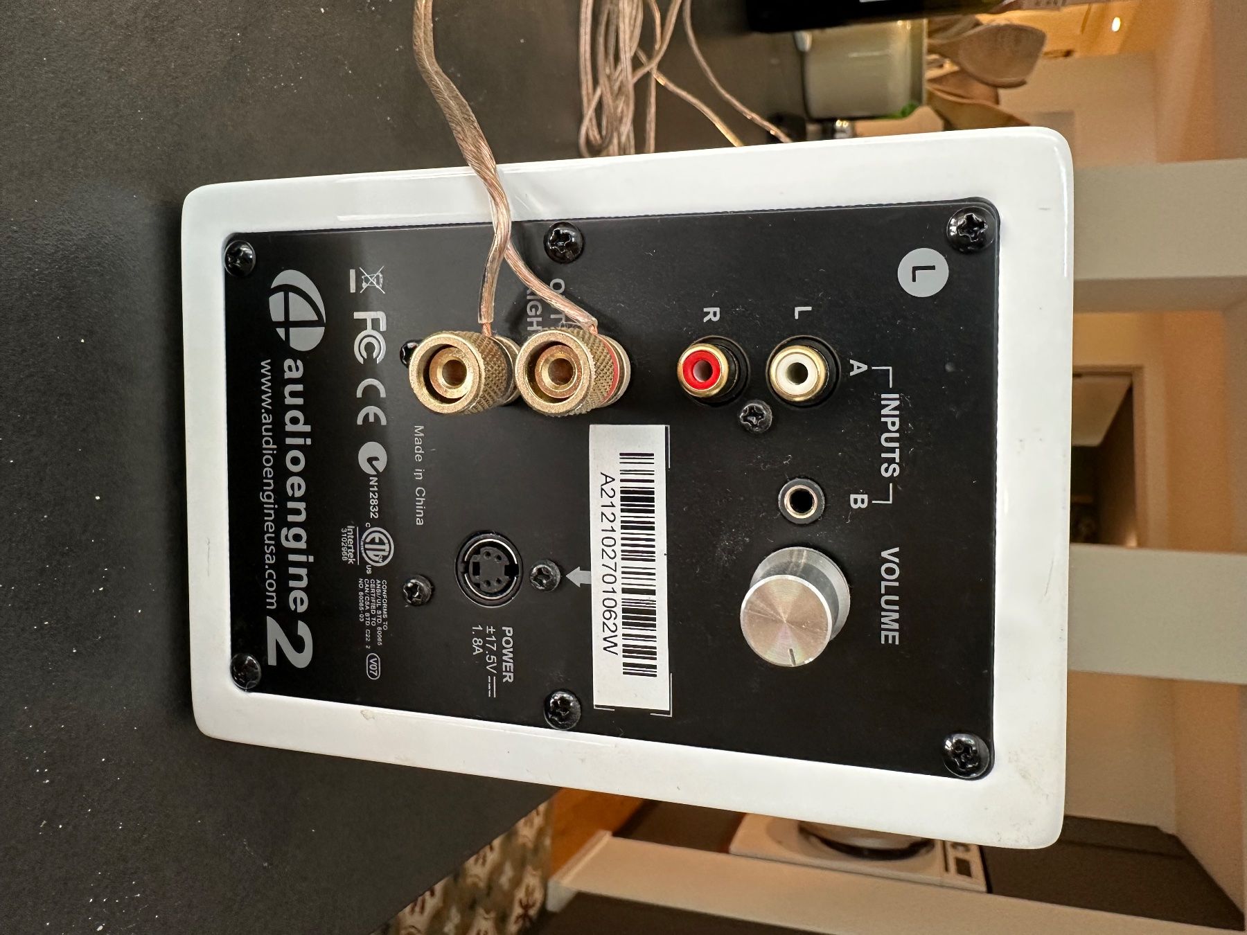 Audioengine Casse acustiche: Audioengine 2 Lautsprecher weiss – Difettoso da Dornach venduto da landjeeger 3
