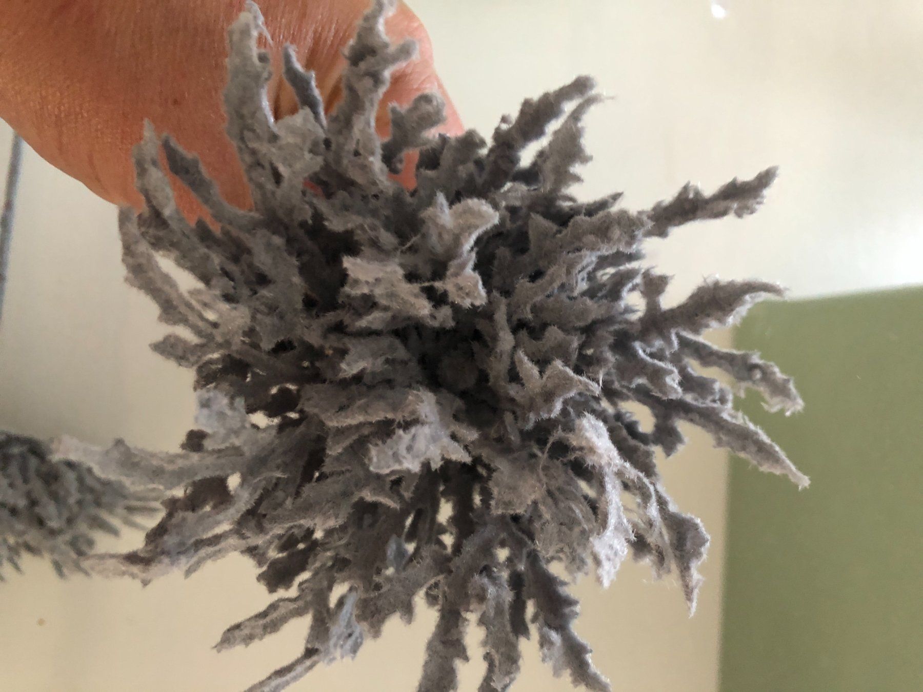 Alle Dekorationen: 3 Stk. künstliche Blumen, Kunstblumen, Herbstdeko, Grau – Neu (gemäss Beschreibung) aus Arlesheim von OmnIa55 3