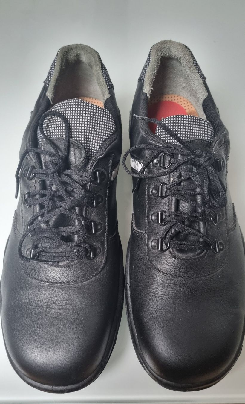 Scarpe da uomo: STEITZ Securda Leder-Arbeitsschuhe mit Stahlkappe Gr. 45 – Usato da Vättis venduto da cala010 1