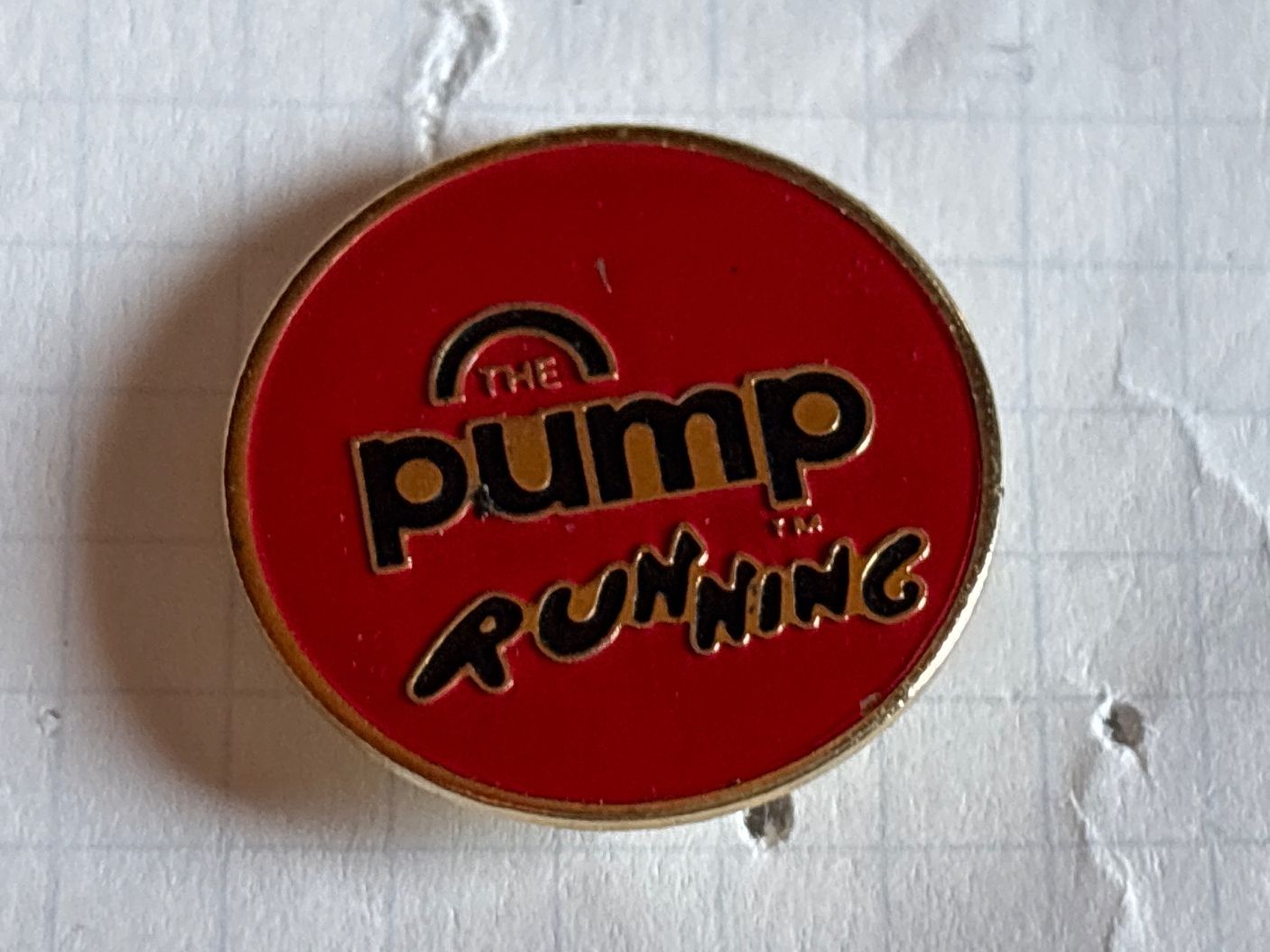 Placchette & Badge: Pin The Pump Running – Usato da Lützelflüh-Goldbach venduto da NicoleL.