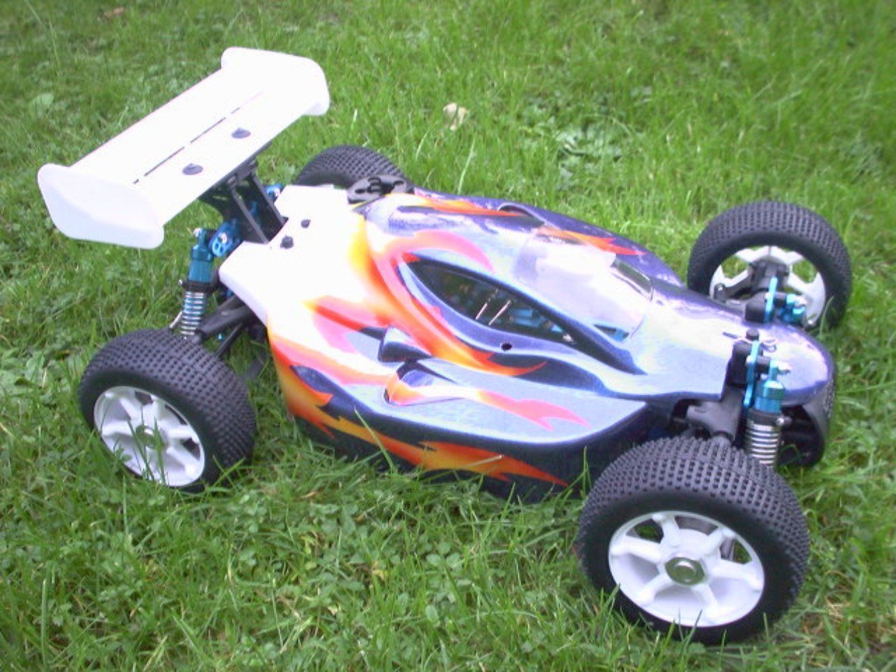 Modellismo RC: Zirkon Body 1:8 Buggy – Nuovo e nell'imballaggio originale da Horgen venduto da RcModell