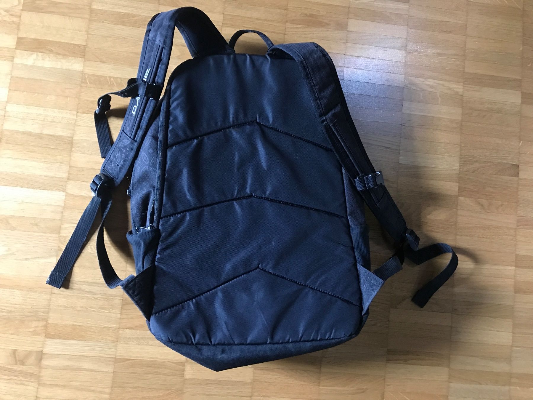 Rucksäcke: Dakine Rucksack schwarz – Gebraucht aus St. Margrethen SG von kellenbh 1