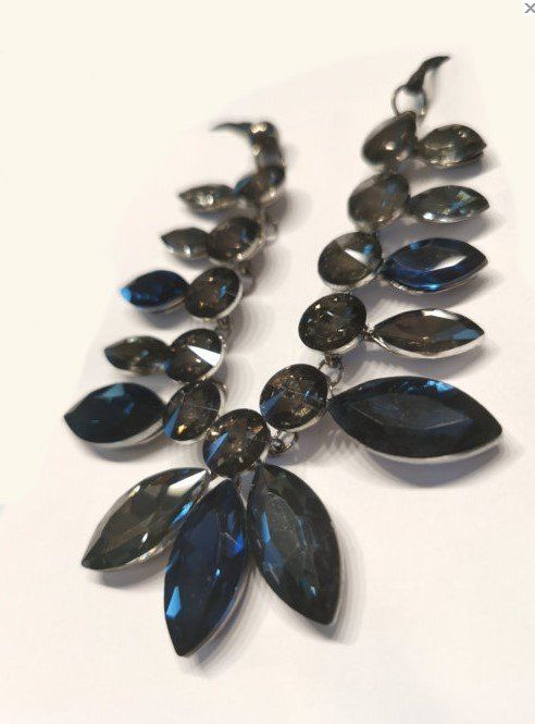 Autres bijoux: Halskette Modeschmuck – Neuf avec emballage d'origine à Zürich par algustosqu