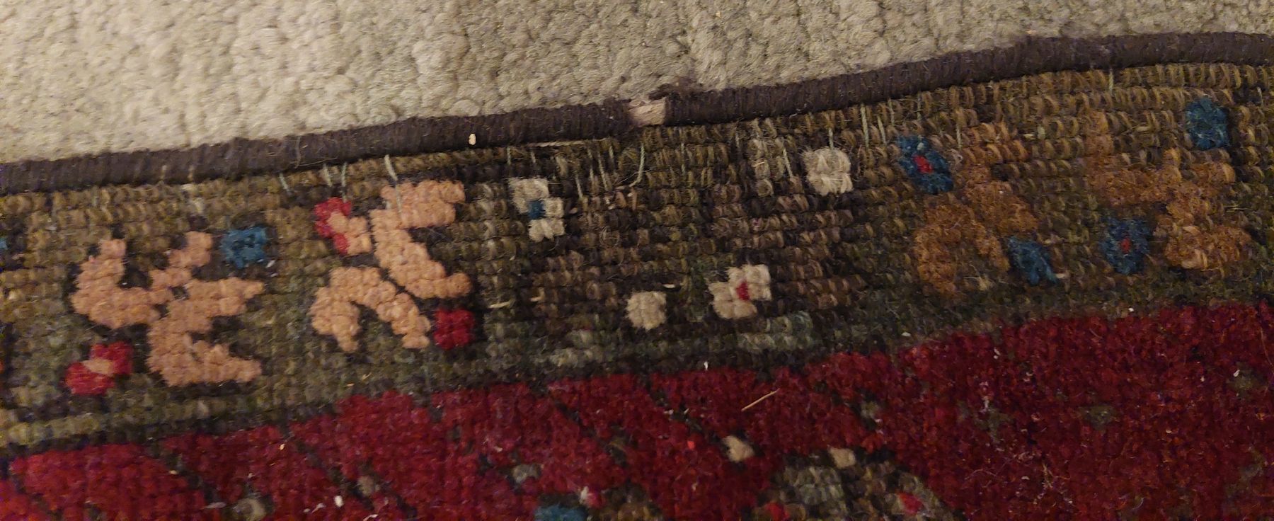 Tapis: kleiner Orientteppich mit diversen Schäden... – D'occasion à Zürich par Cortin 4