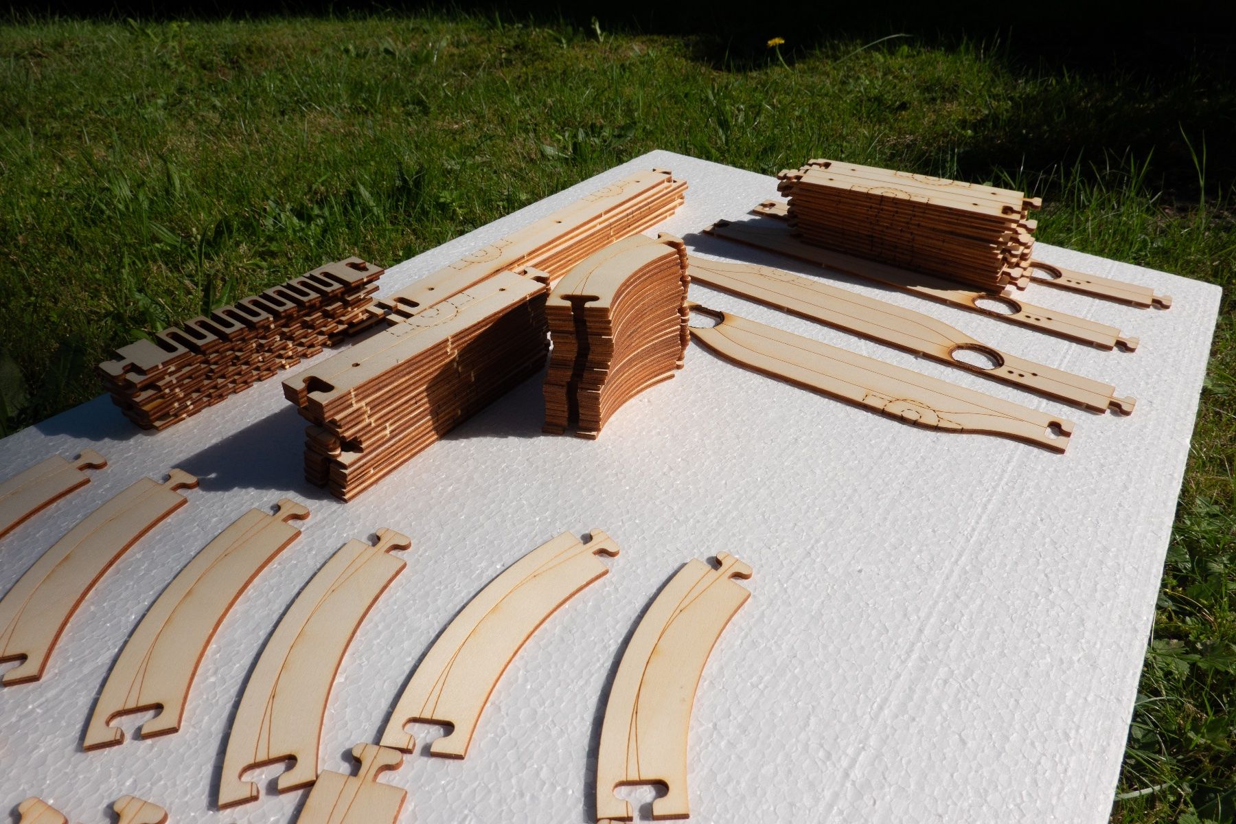 Faller Modelleisenbahnen: Faller Laser-Street Spur N – 104-teilig diverse Elemente – Neu (gemäss Beschreibung) aus Kilchberg ZH von  6