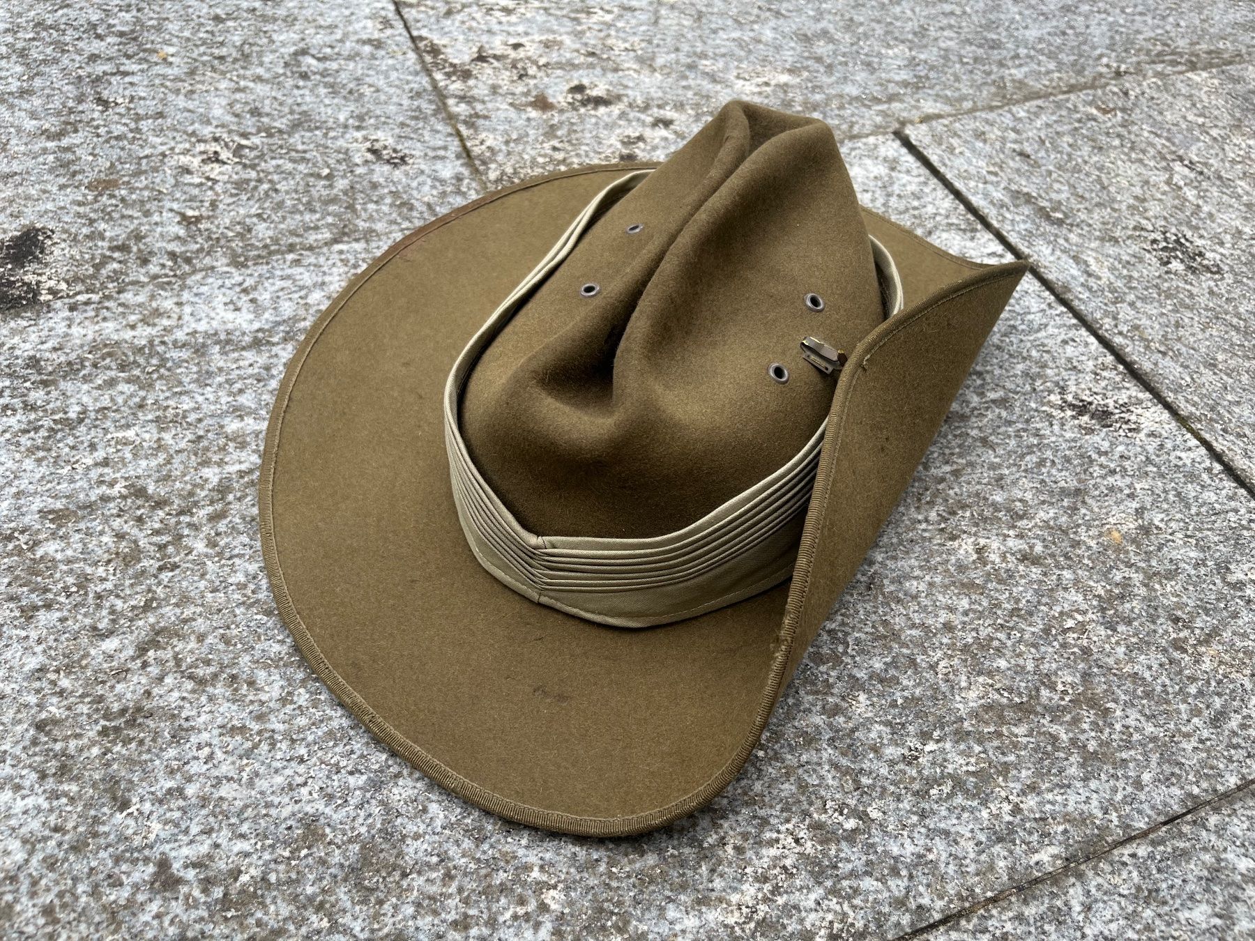 Uniformi: Australian Army Slouch Hat WW2 – Usato da Bottmingen venduto da Puffsack 1
