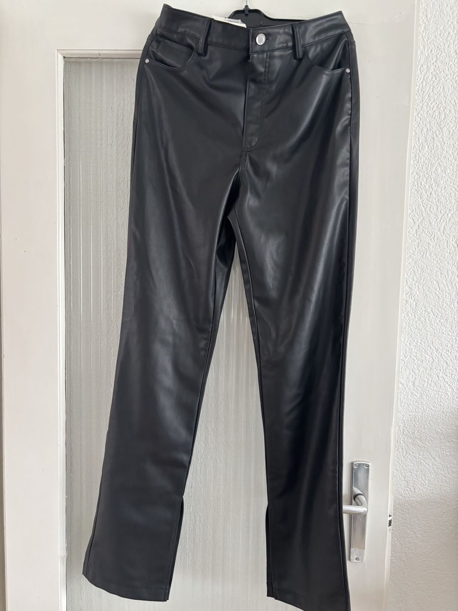 Zara Pantaloni: Zara pantalon taille 40 – Nuovo e nell'imballaggio originale da Brügg BE venduto da rah_mqh8 1