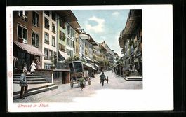 AK Thun, belebte Strassenpartie