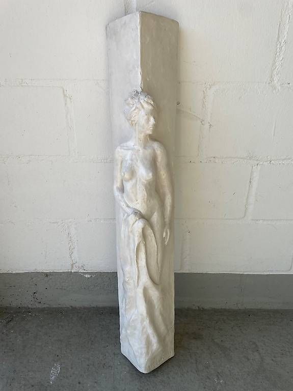 Skulpturen & Statuen: Eckskulptur von Eva Lips – Gebraucht aus Abtwil SG von N.September