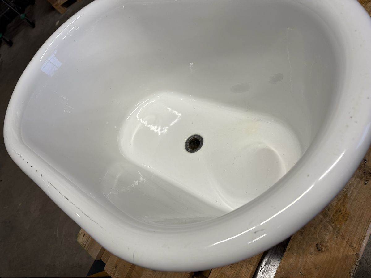Vasche da bagno: Badewanne – Usato da Horriwil venduto da Carrera68 2