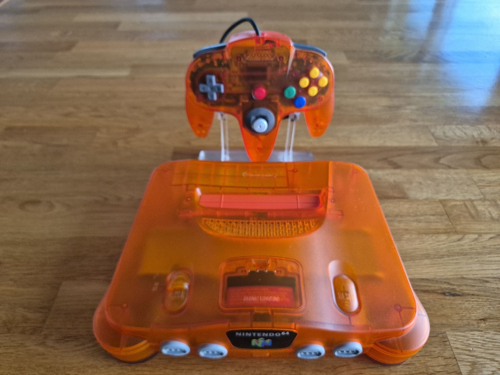 Nintendo Consoles: Nintendo 64 Konsole transparent orange mit Controller – D'occasion à Schenkon par -Conker-