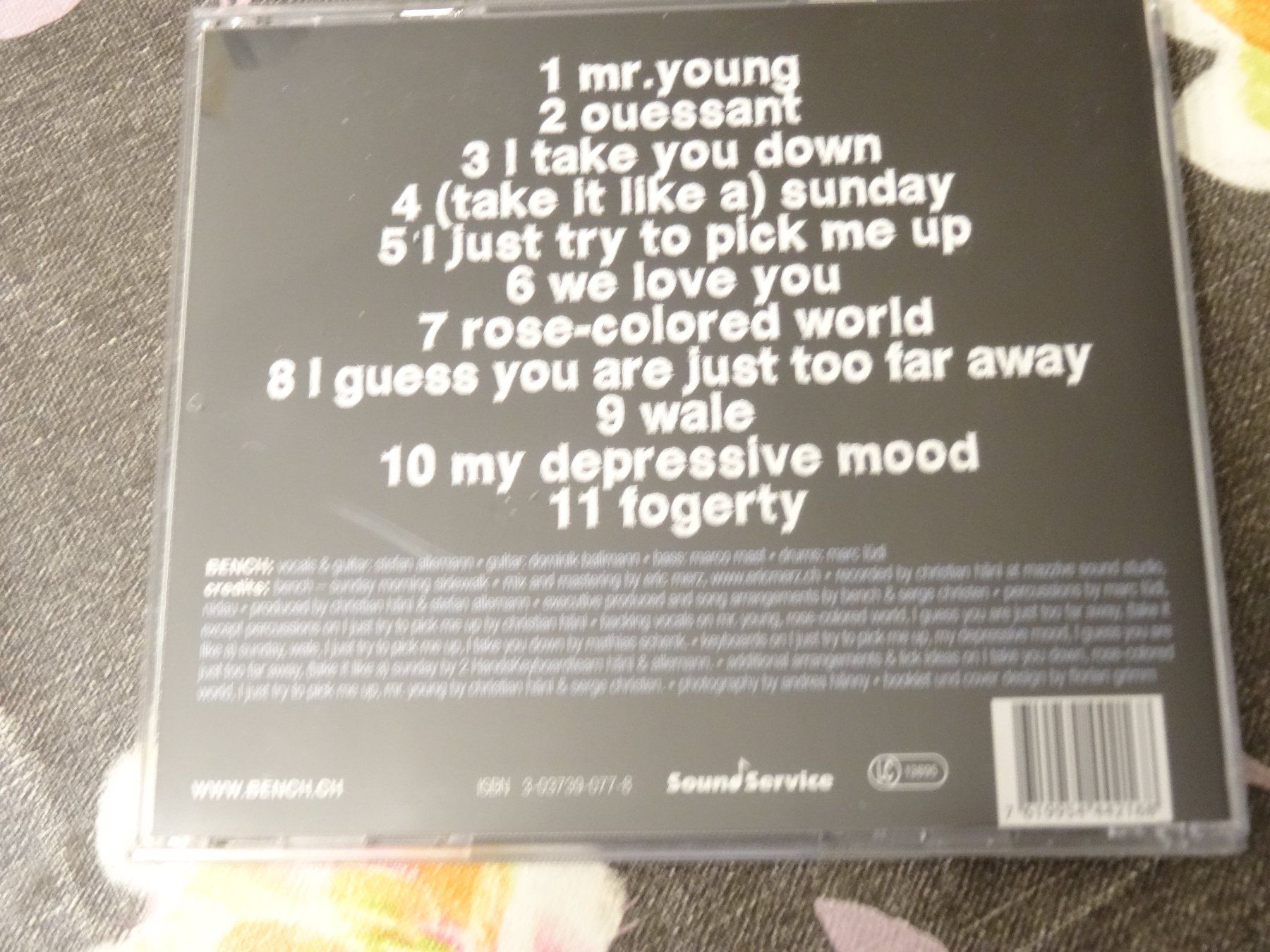 CD: Bench - Sunday morning sidewalk CD – Usato da Olten venduto da Disc-Ausverkauf 1