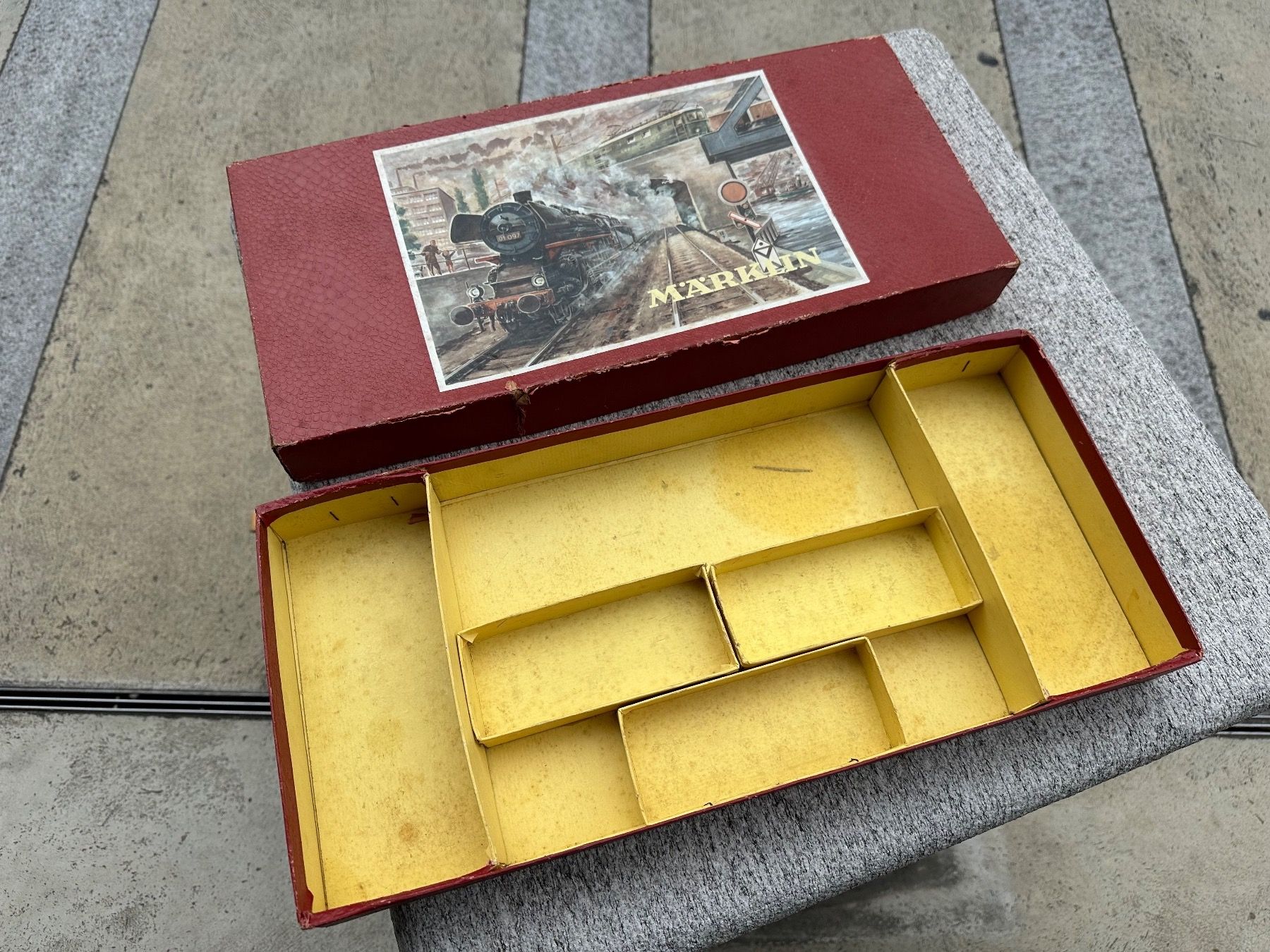 Märklin Modellini di ferrovie: Märklin 3101 Genuine Only Box – Usato da Chiasso venduto da Carrara-Modellismo 3