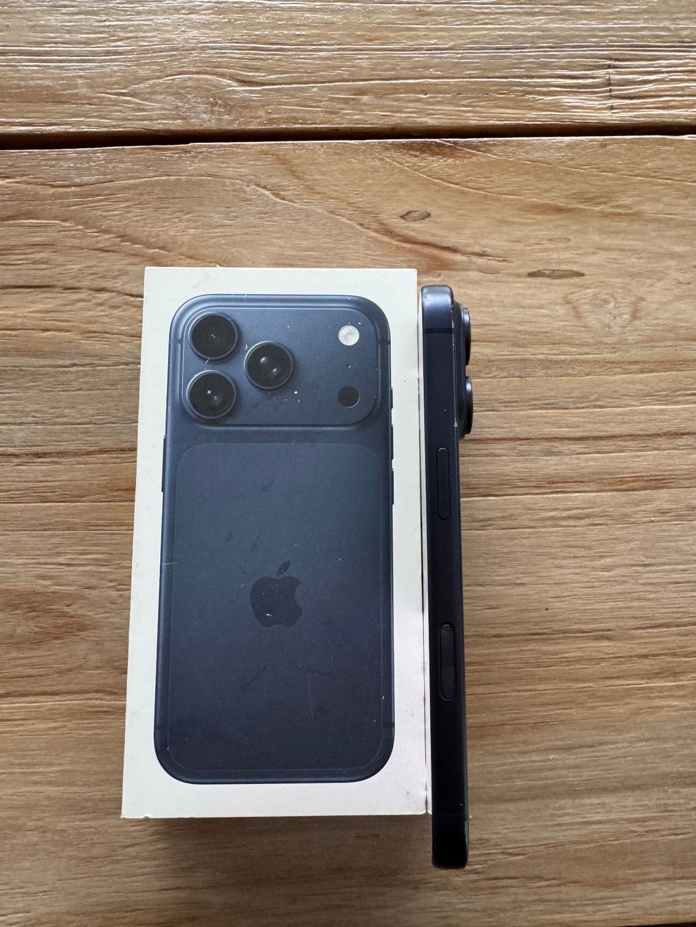 Apple Handys / Smartphones: iPhone 17 Pro 256 Go Bleu intense – Neu (gemäss Beschreibung) aus Yvonand von tim_jxk7 1