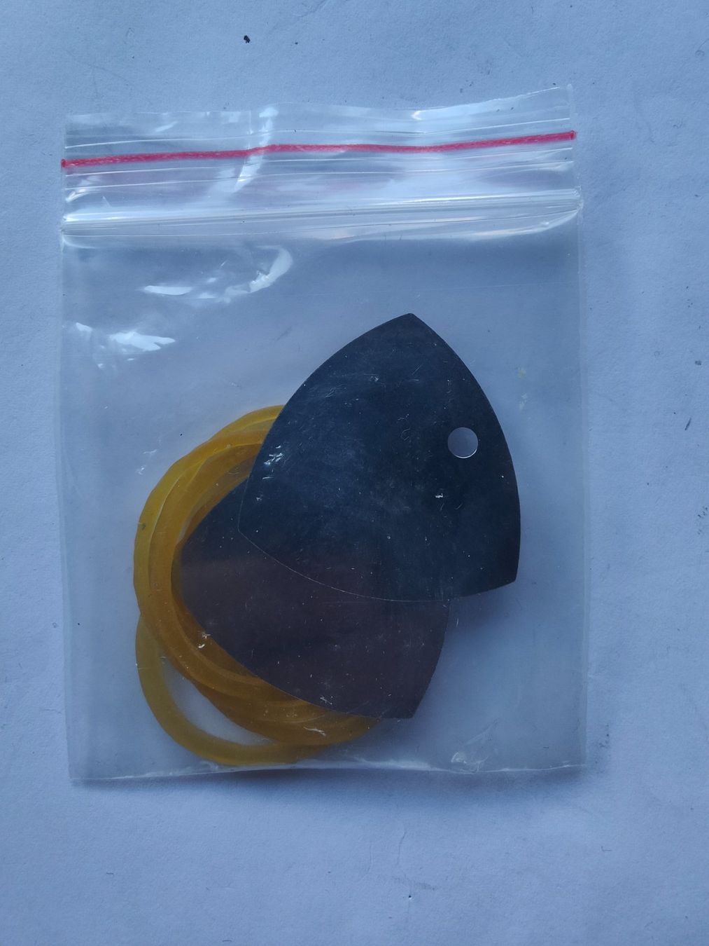 Coques & Protection écran: Opening Triangle Blades – Neuf avec emballage d'origine à Adelboden par rol_4zgi 1