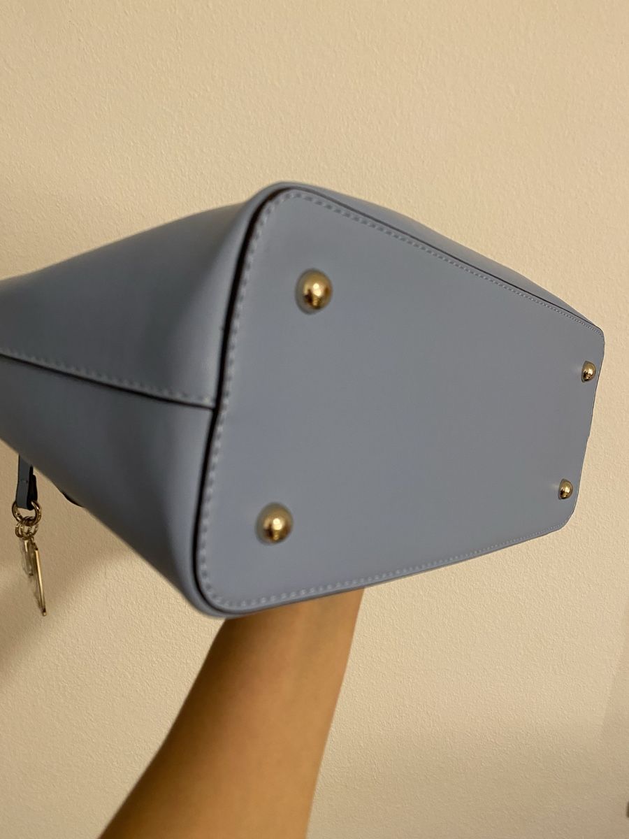 Guess Taschen für Damen: 👜 Guess Tasche – Neu (gemäss Beschreibung) aus Bülach von VP7773 1