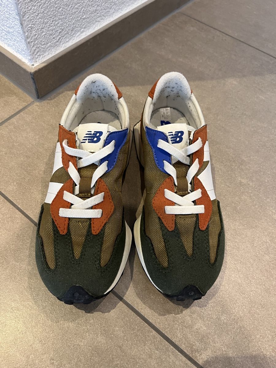 New Balance Schuhe für Jungen: ***NEW BALANCE*** Coole Sneakers, Gr. 33 – Gebraucht aus Volketswil von Kephren