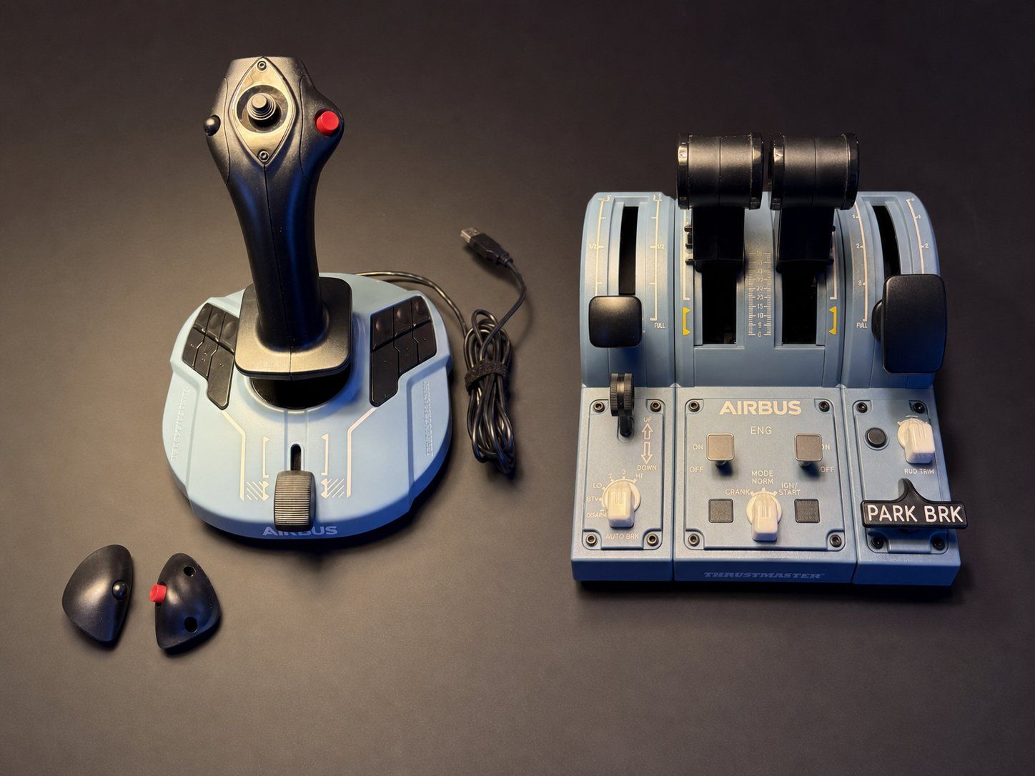 Manettes: Thrustmaster TCA Officer Pack Airbus + Quadrant Add-On – D'occasion à Jonen par giuco