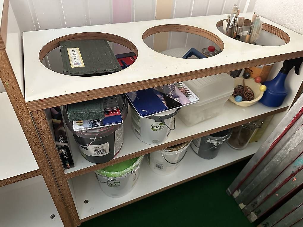 Allestimento di negozi e stand fieristici: Malateliermöbel  – Usato da Ebmatingen venduto da Gripsli 1