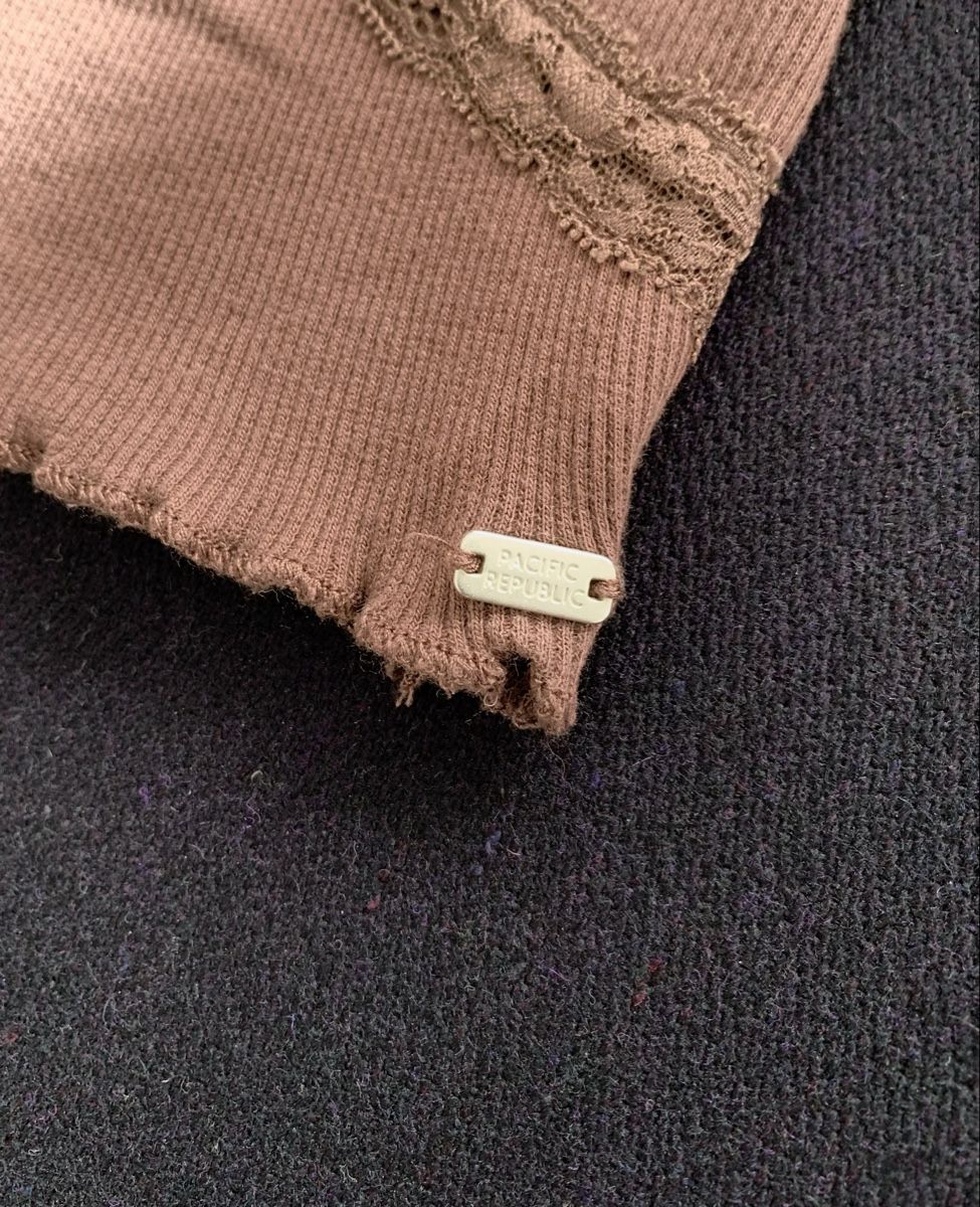 Top: Braunes Crop Top mit Spitze – Nuovo (secondo la descrizione) da Düdingen venduto da Hiron_o7 1