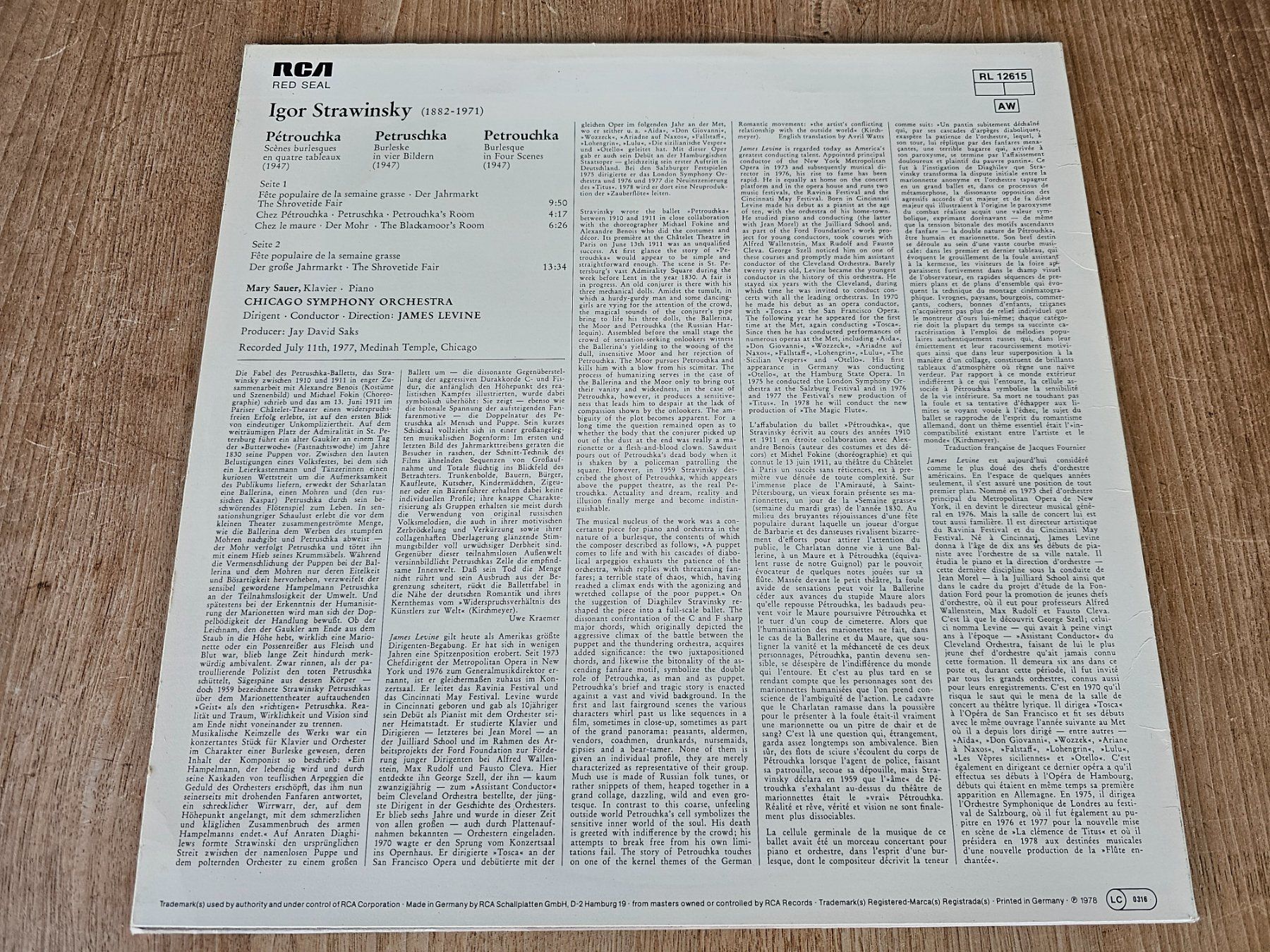 Dischi in vinile: Igor Stravinsky James Levine  Petrouchka Complete Ballet 47 – Usato da Nottwil venduto da Wondewa-Shop 1
