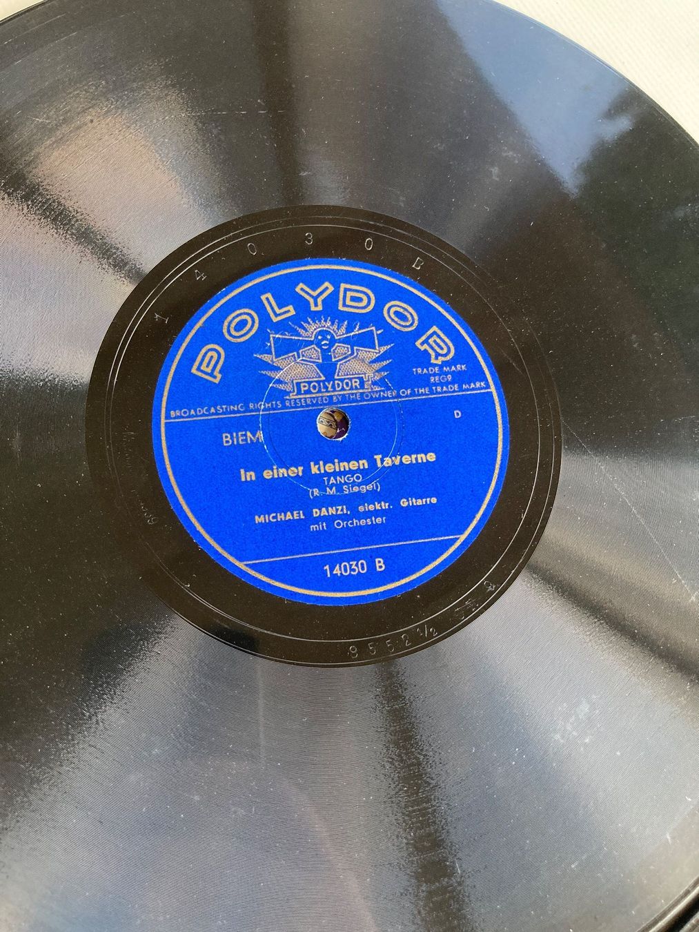 Dischi in vinile: 14 schweizerische Schellackplatten, Lys Assia, Fredy Scheim, – Usato da Altstätten SG venduto da orthophonix 9