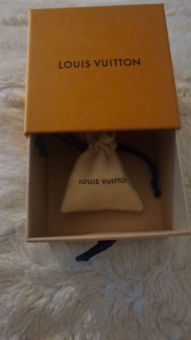 Anelli: Louis Vuitton – Bague LV Loop dorée – Usato da Mörigen venduto da uw5_bq7n 5