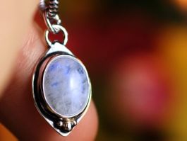 SALE! LUMINA Eleganter Anhänger aus Silber 925 mit Mondstein