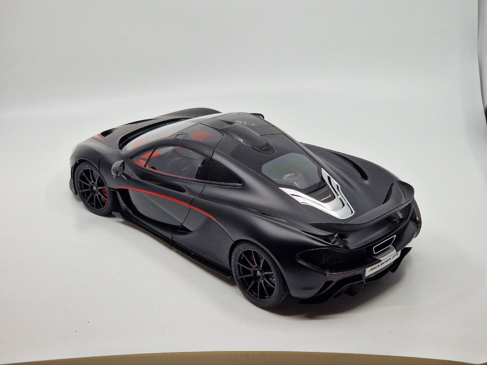 Autoart Voitures modèles: McLaren P1 Autoart – Neuf (Voir description) à Reckingen VS par RonaldL01 6