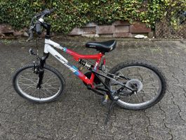 Fahrrad rot-weiss gebraucht vollgefedert