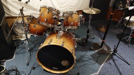 Sonor Force 3005 mit allem Nötigen und weit darüber hinaus