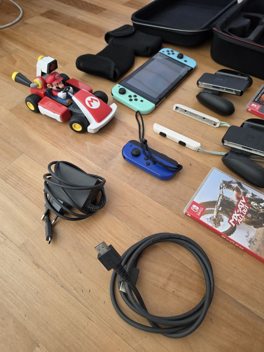Nintendo Console: Nintendo Switch Bundle - Spiele, Zubehör – Usato da Nürensdorf venduto da Ruda02 3