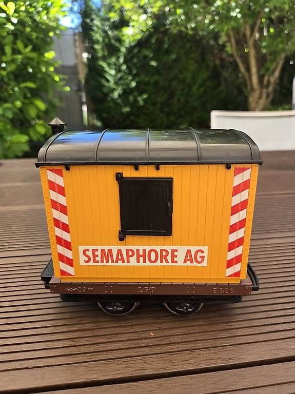 LGB Modellini di ferrovie: Wagon de chantier LGB 40480 Semaphore – Usato da Satigny venduto da Gatoil 2
