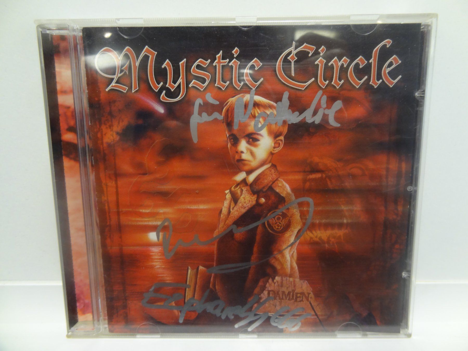 CD: Mystic Circle - Damien - CD - Signiert - – Usato da luzern venduto da musicandart