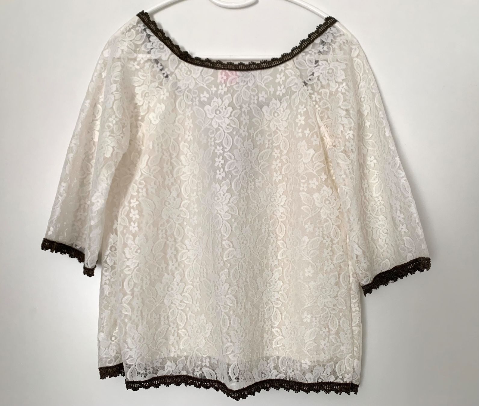 Top: Damen Spitzen Top - Weiss - S – Nuovo (secondo la descrizione) da Rikon im Tösstal venduto da Alpenmutz 1